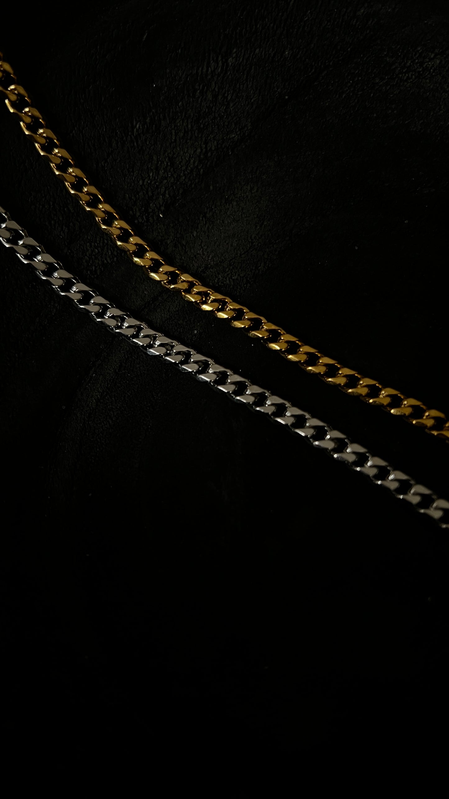 Men’s minimalist bracelet