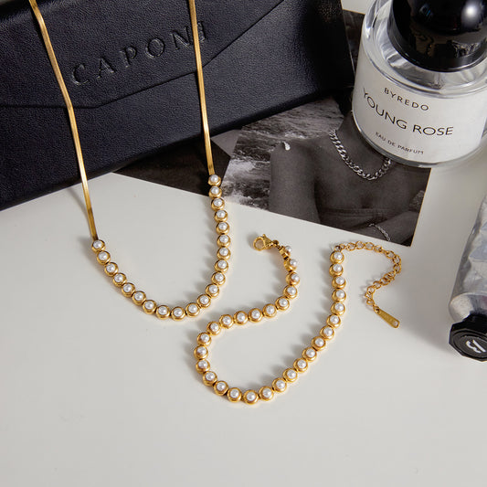 Ruth necklace