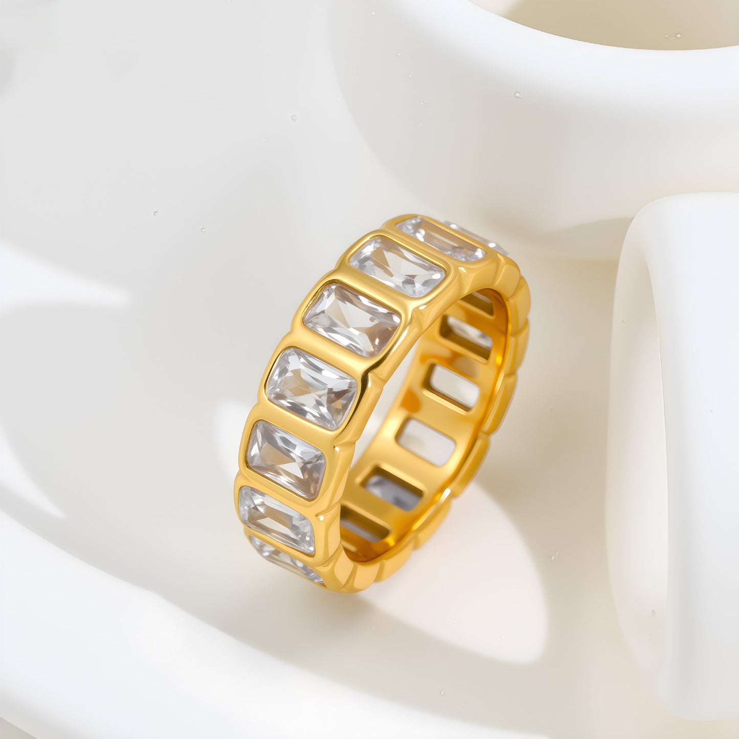 Isabella ring