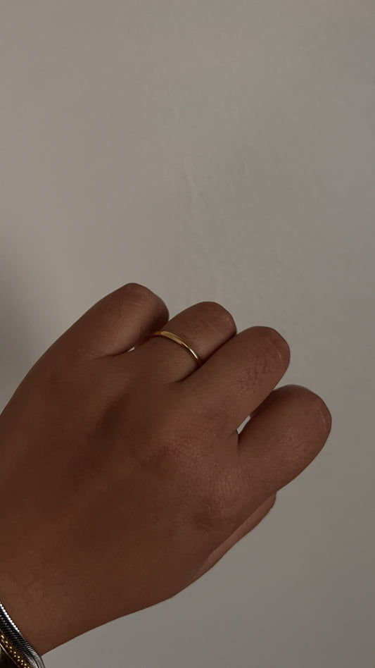 Minimalistic ring